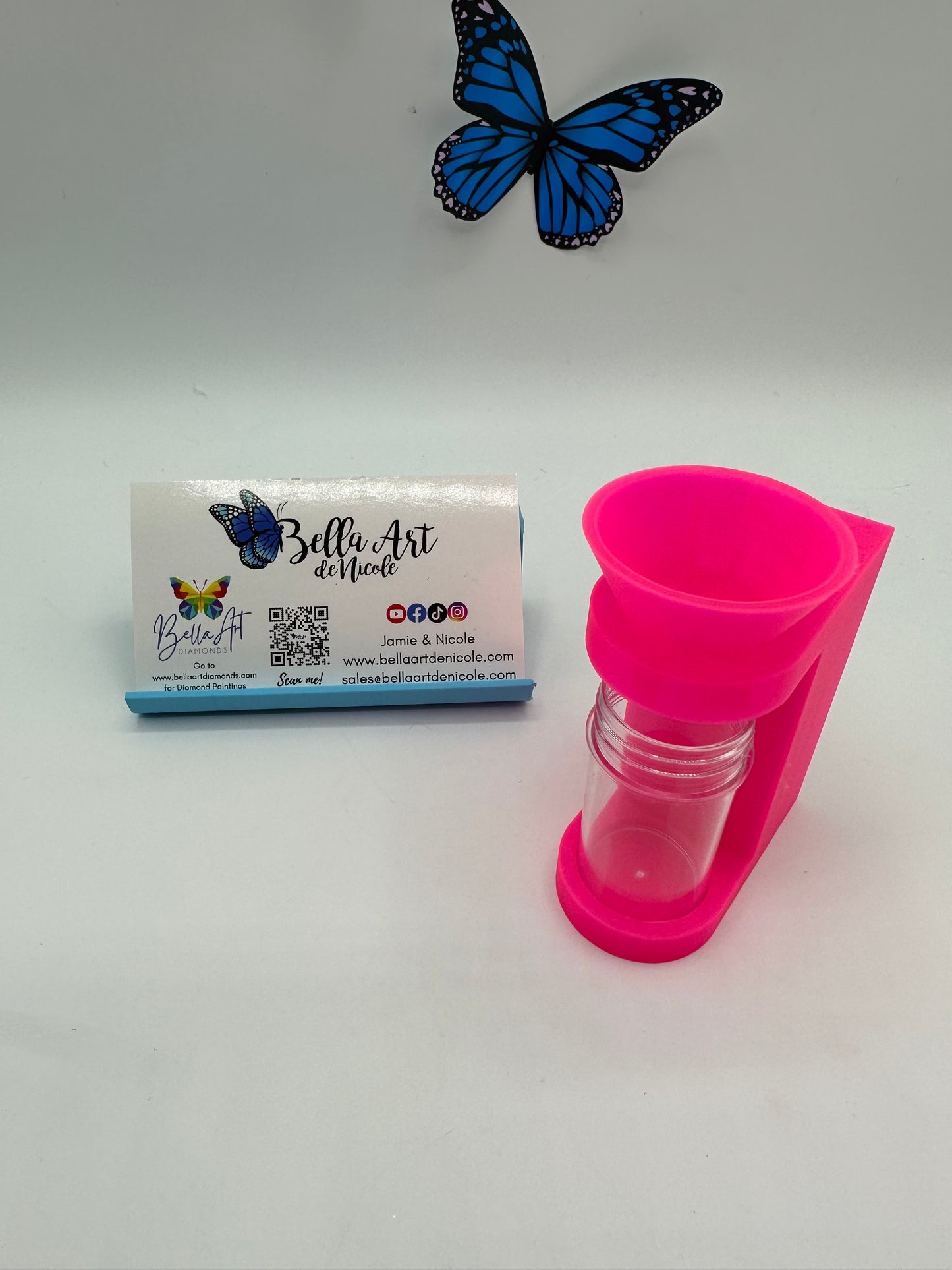 Hands Free Diamond Painting Funnel for Round Containers