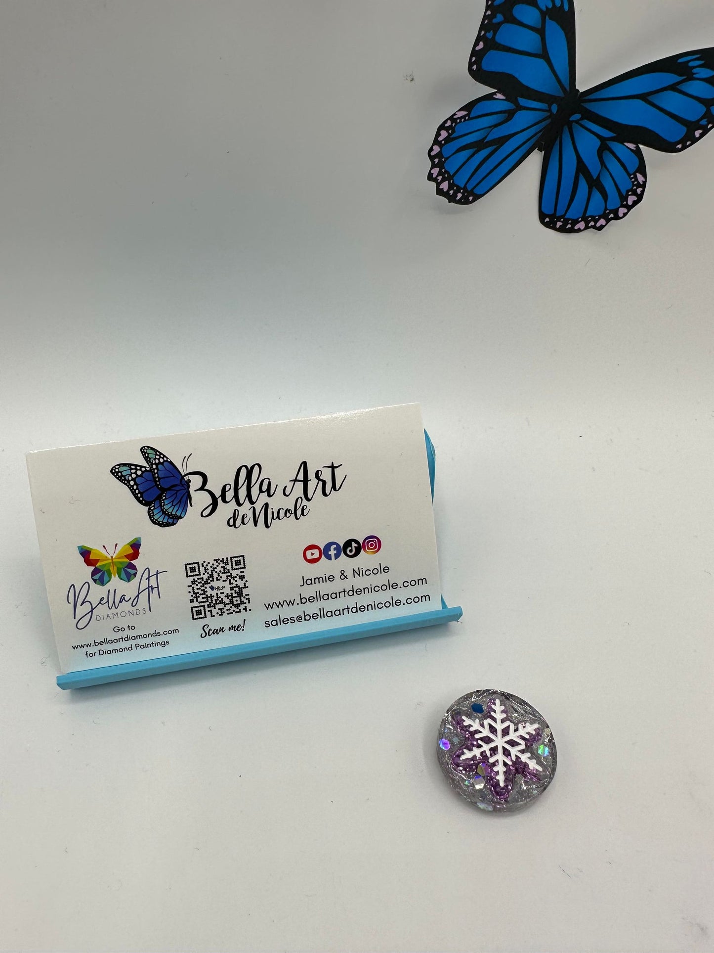 NEW Snowflake and Christmas Bows Coverminders