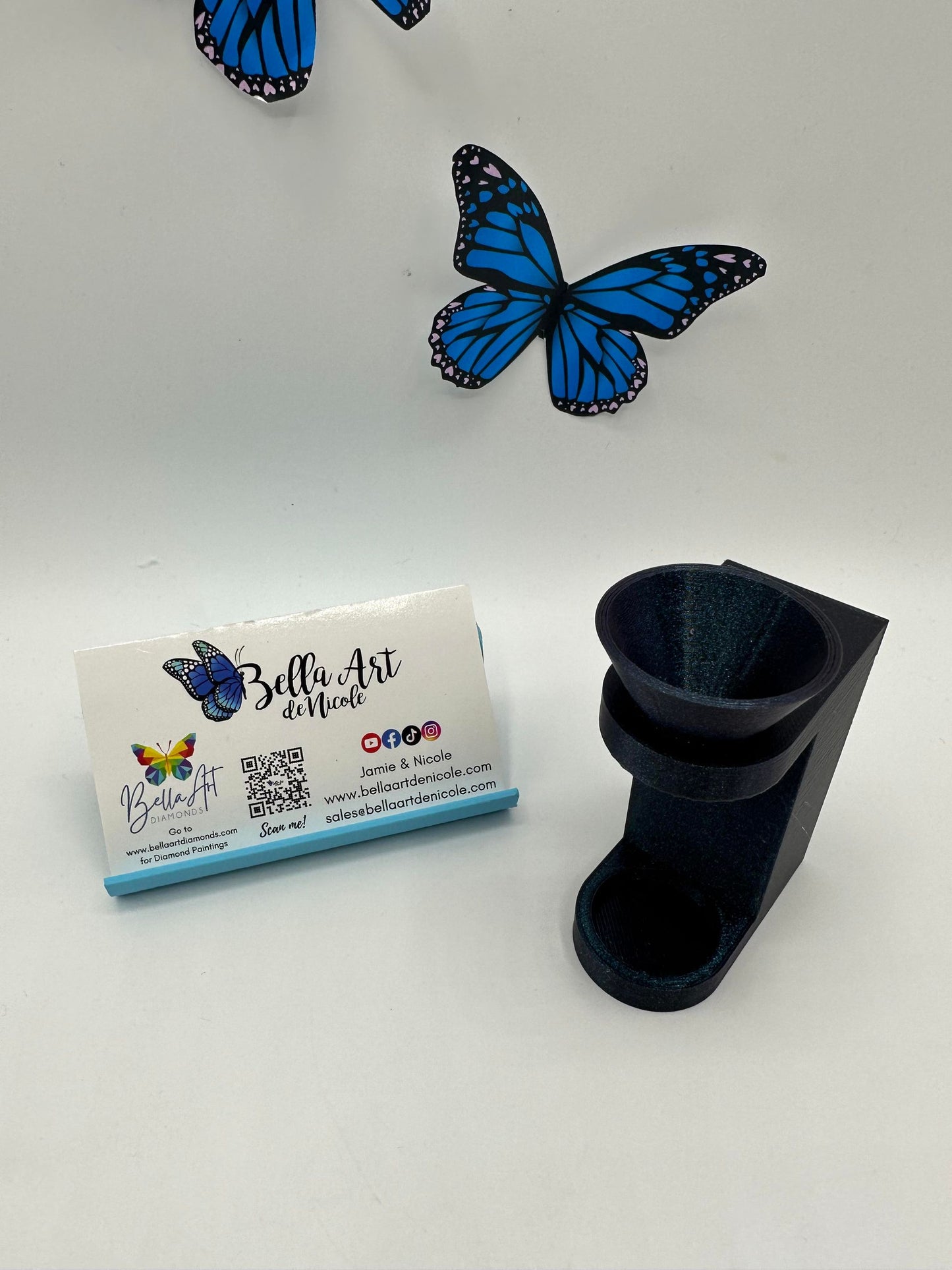 Hands Free Diamond Painting Funnel for Round Containers