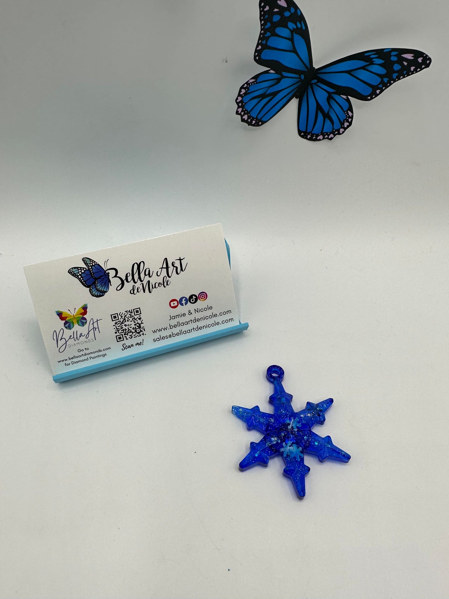 NEW Snowflake and Christmas Bows Coverminders