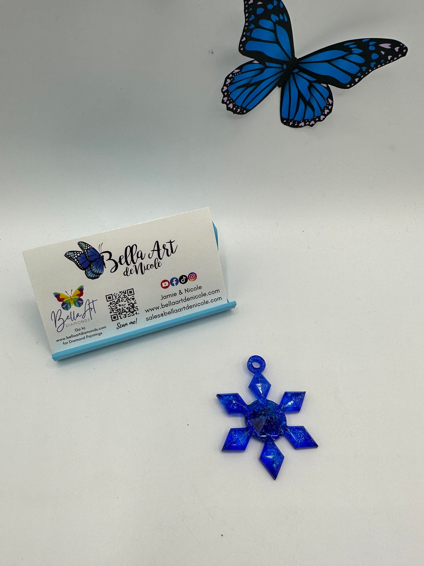 NEW Snowflake and Christmas Bows Coverminders
