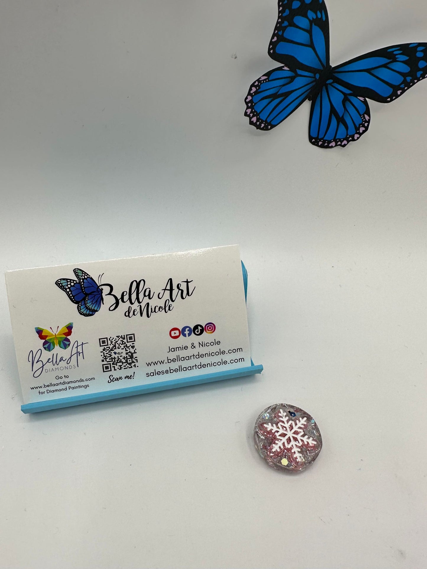 NEW Snowflake and Christmas Bows Coverminders