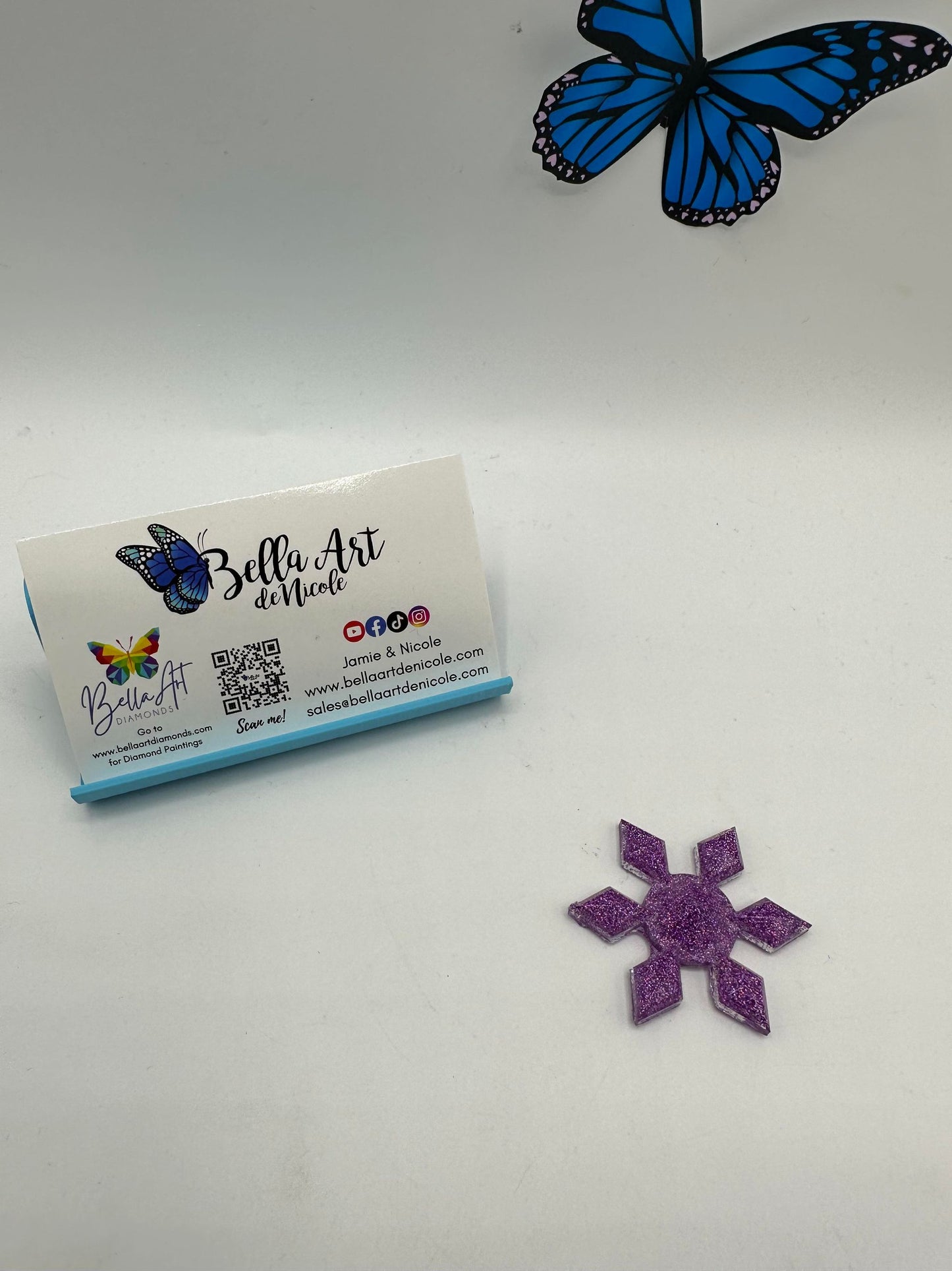NEW Snowflake and Christmas Bows Coverminders