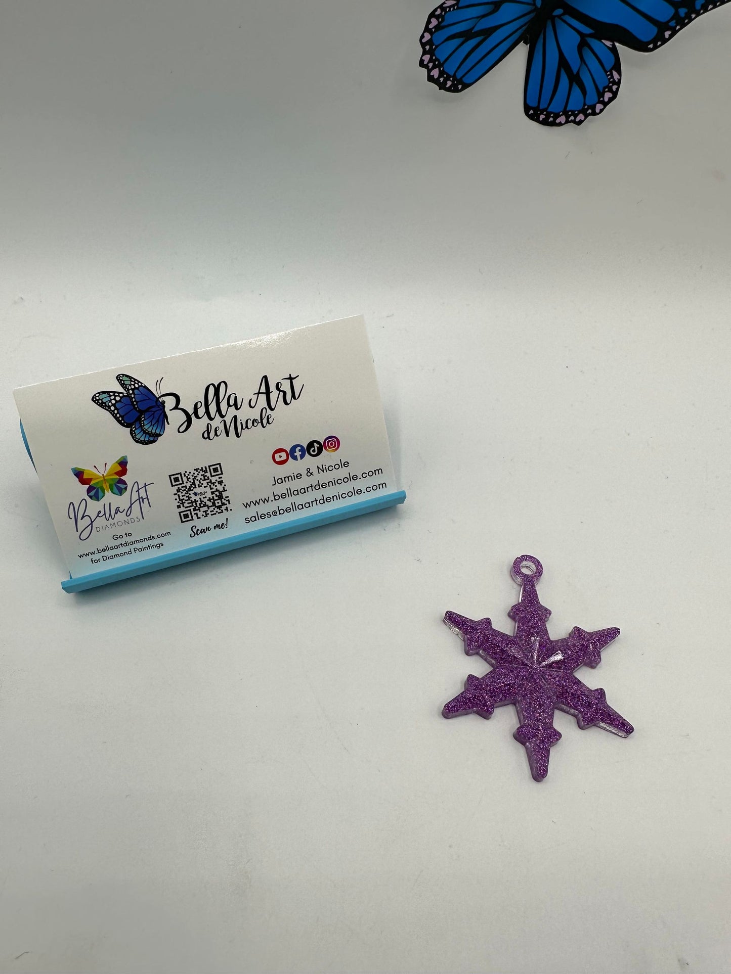 NEW Snowflake and Christmas Bows Coverminders