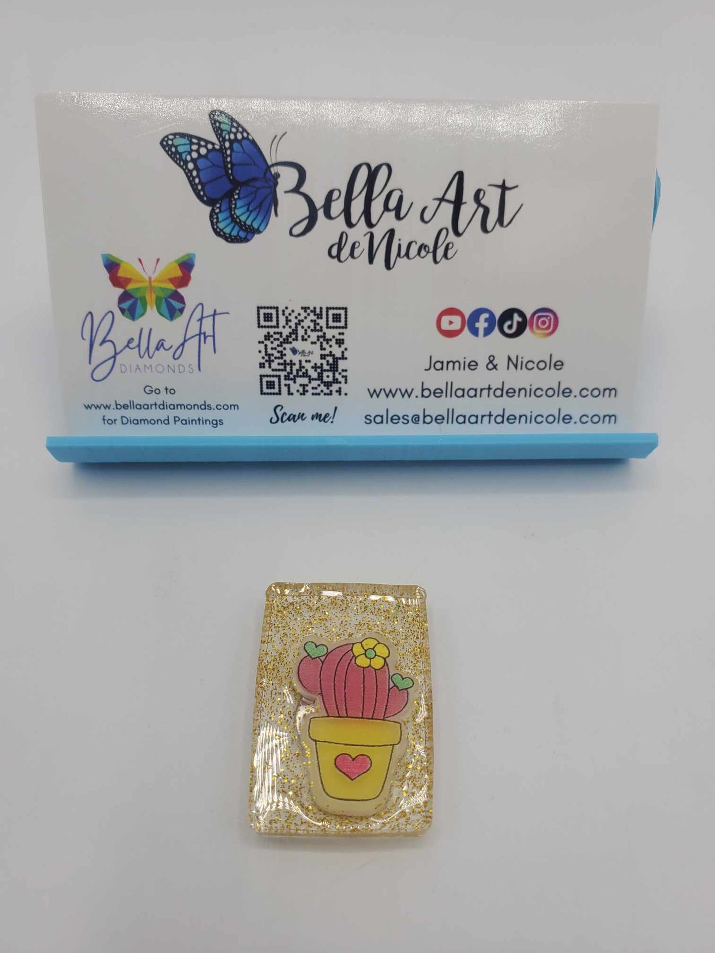 NEW One of a Kind Coverminders