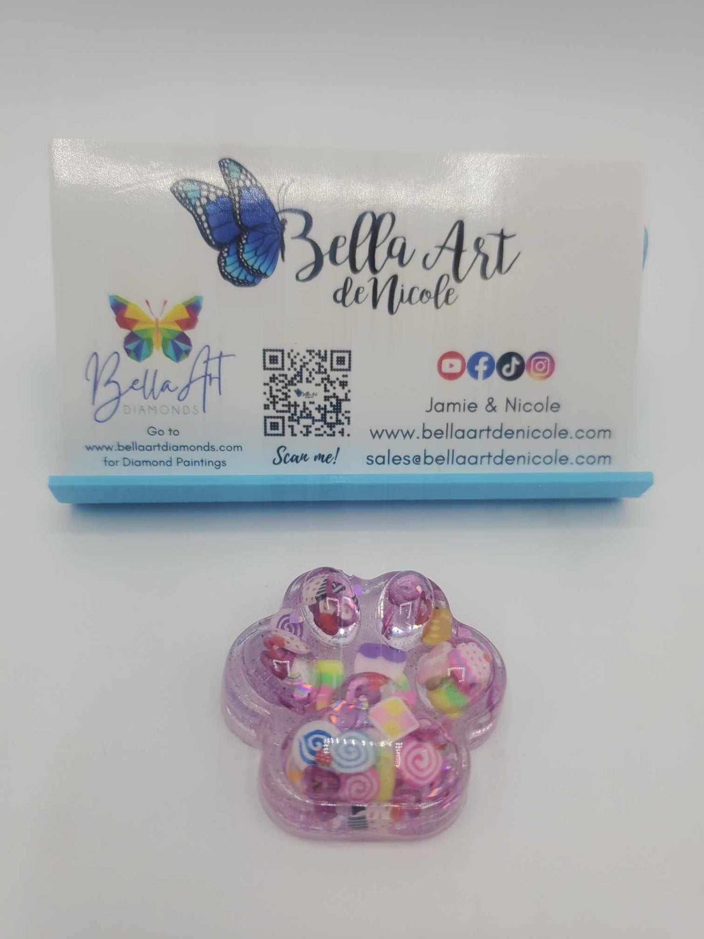 NEW Paw Print Resin Coverminders