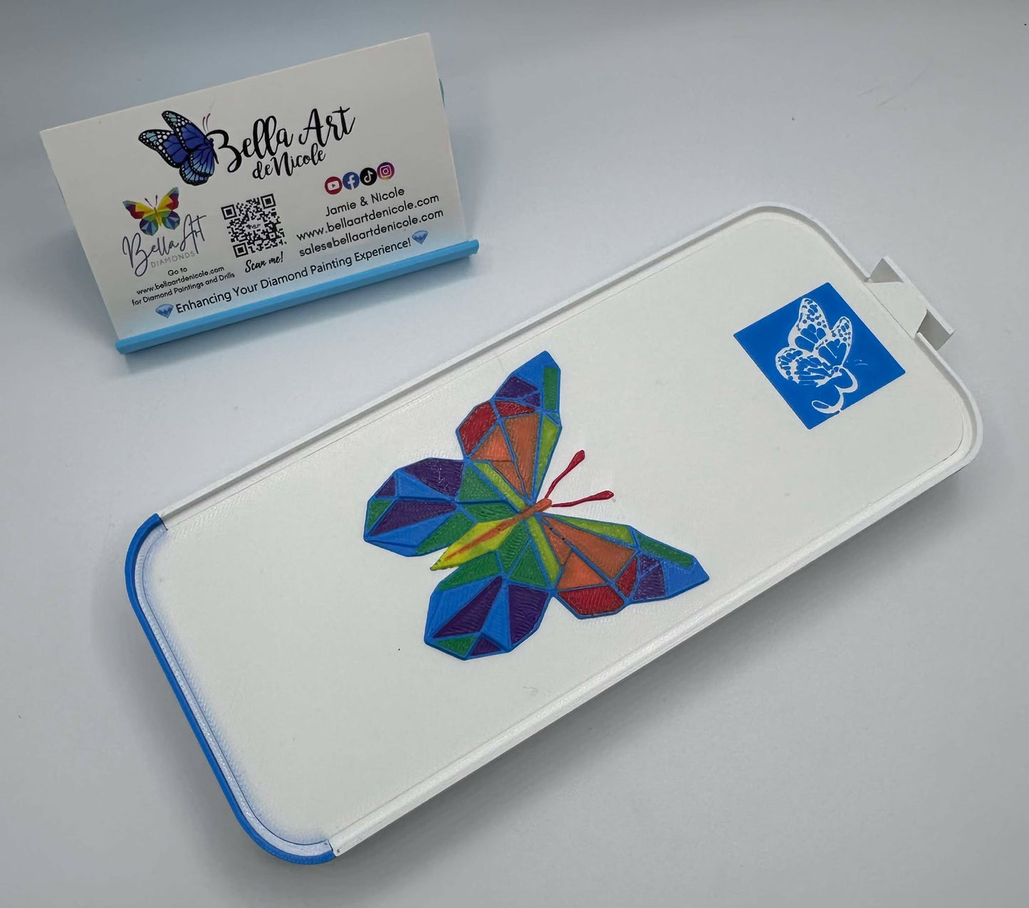 2.2/3.2 Bella Art Diamonds Logo Diamond Painting Trays