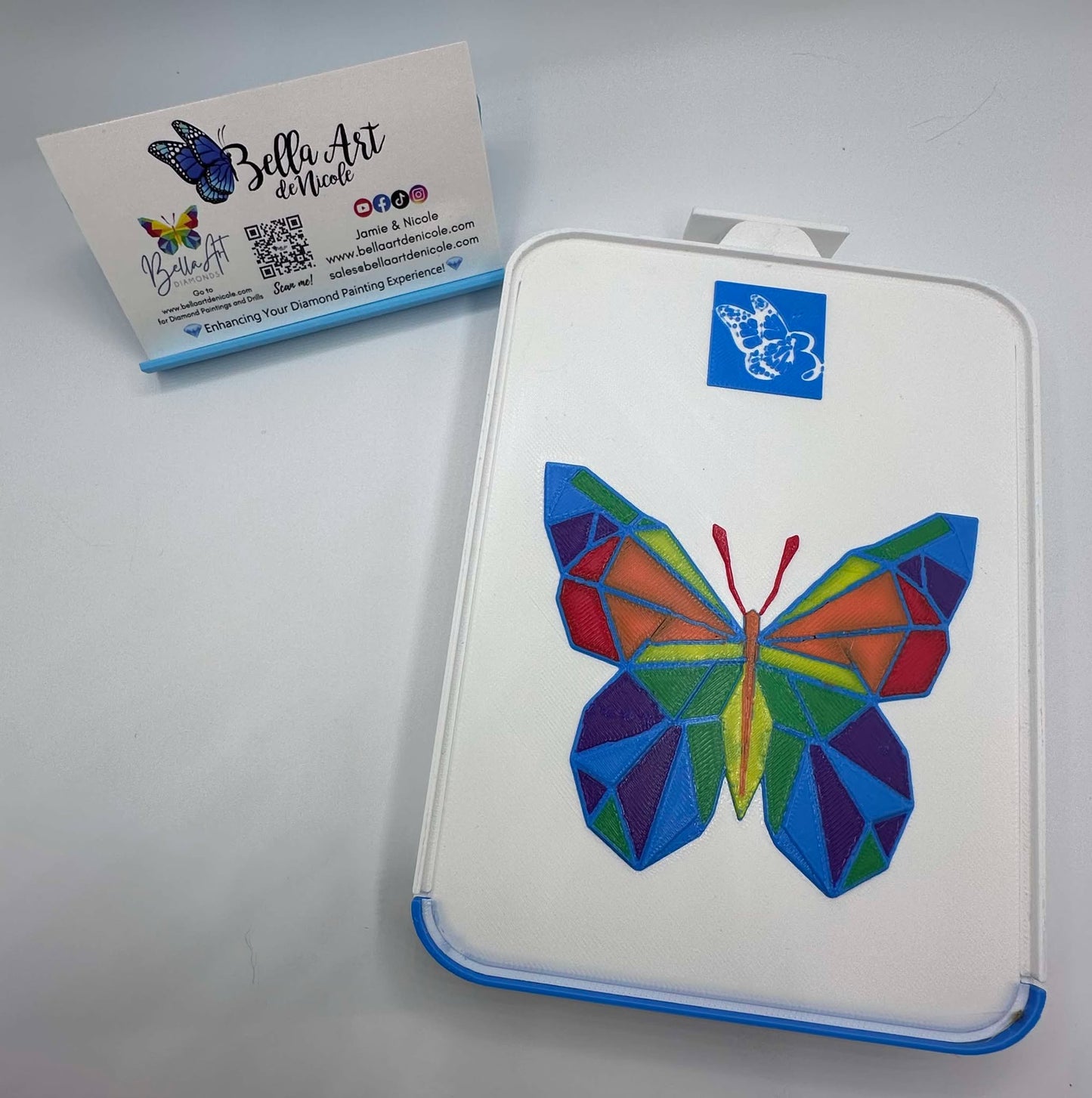 2.2/3.2 Bella Art Diamonds Logo Diamond Painting Trays