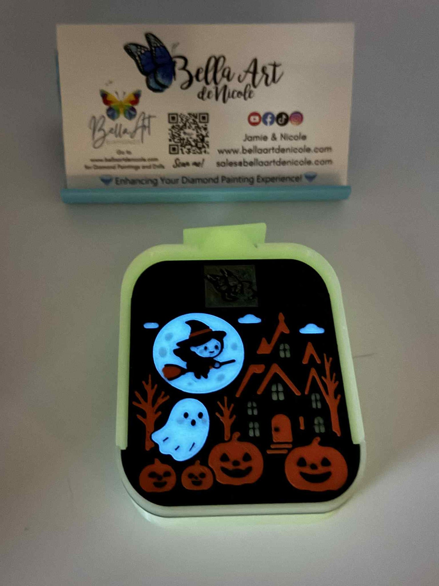 2.2/3.2 Haunted House Party Diamond Painting Drill Trays