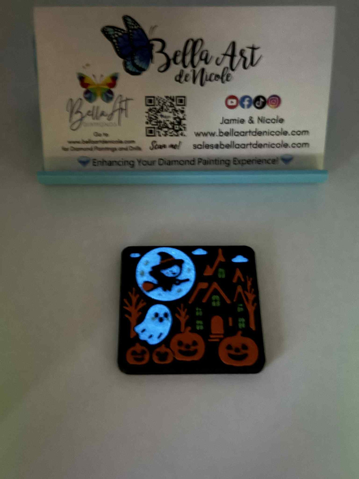 2.2/3.2 Haunted House Party Diamond Painting Drill Trays