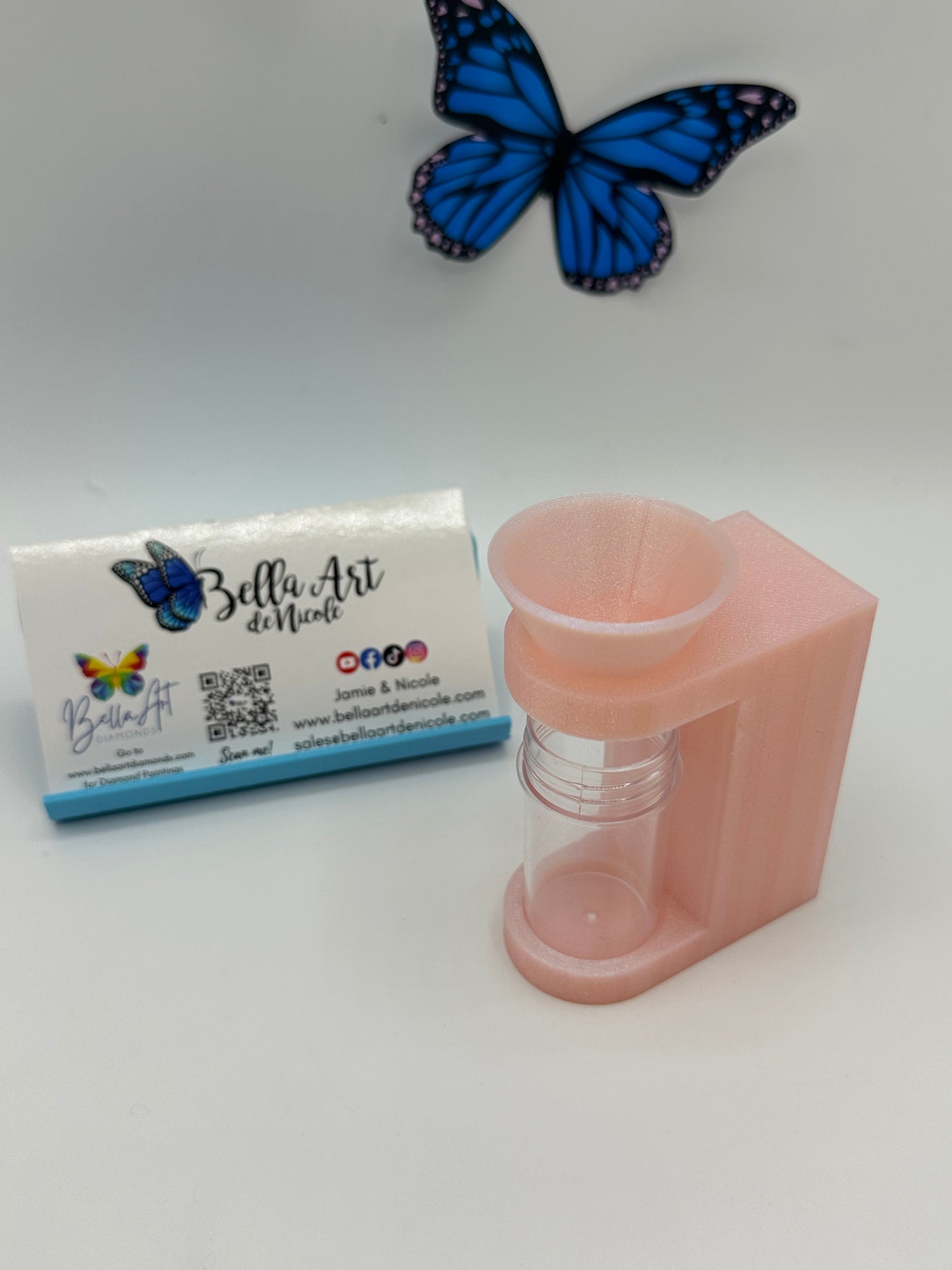 Hands Free Diamond Painting Funnel for Round Containers