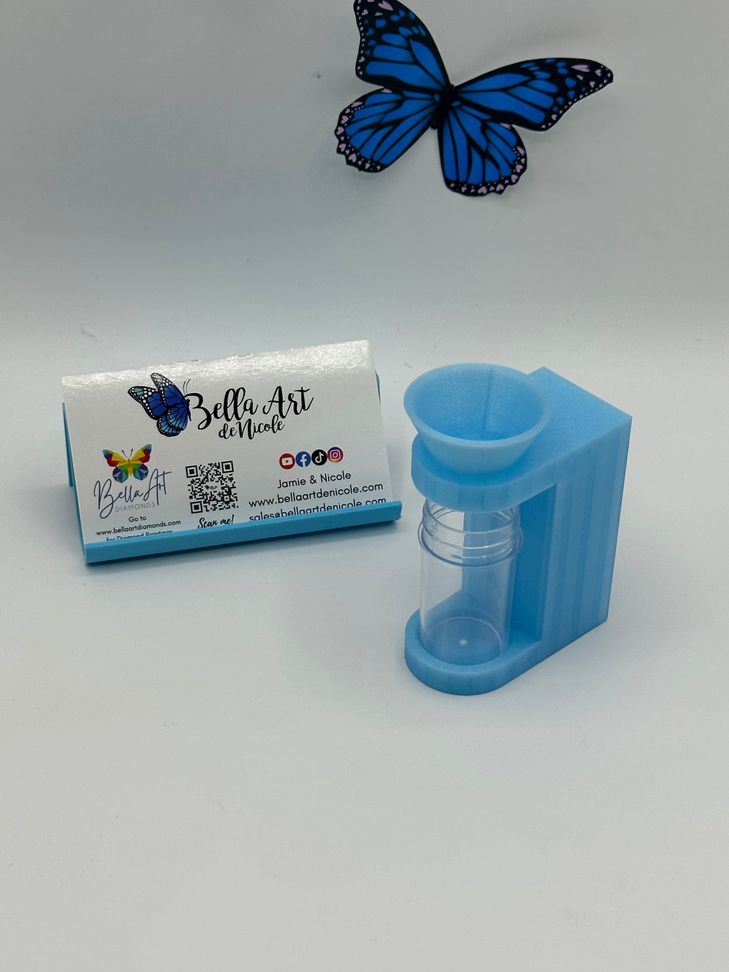 Hands Free Diamond Painting Funnel for Round Containers