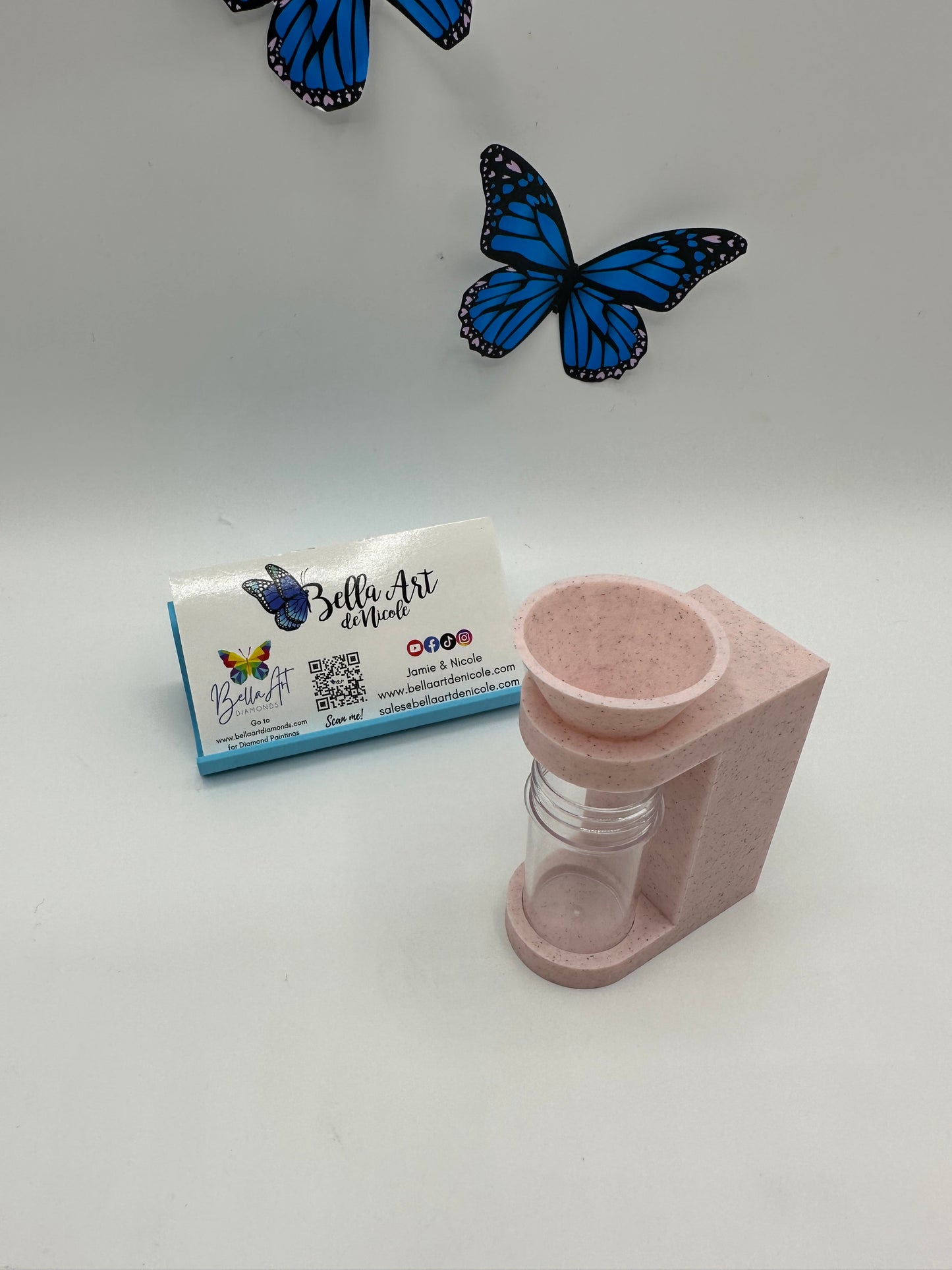 Hands Free Diamond Painting Funnel for Round Containers