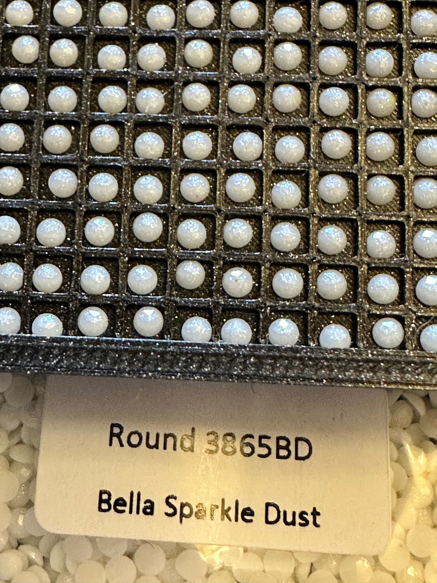 Round Bella Sparkle Dust Diamond Painting Drills in 10 gram bags