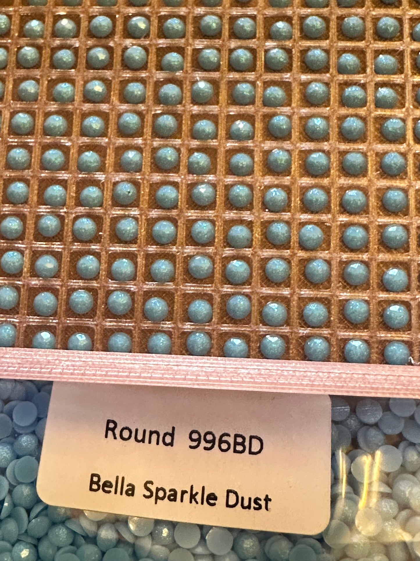 Round Bella Sparkle Dust Diamond Painting Drills in 10 gram bags