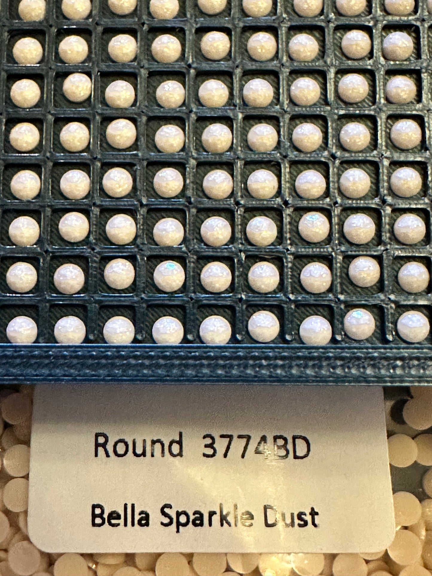 Round Bella Sparkle Dust Diamond Painting Drills in 10 gram bags