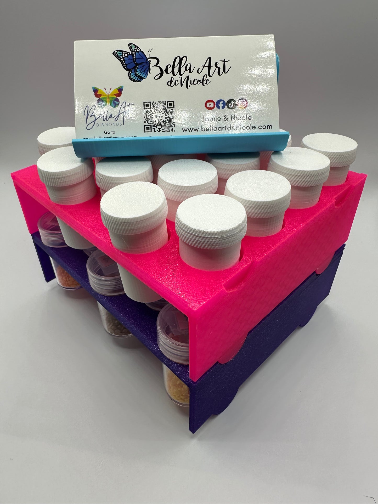 Stackable Shelves for 20 Round Containers