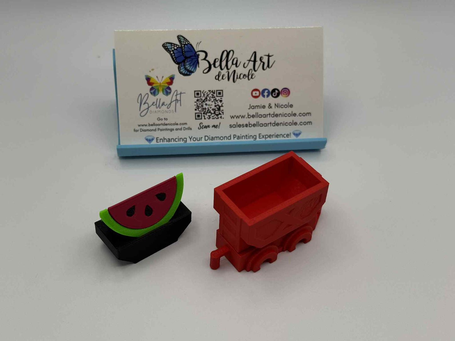 Bella Express Train Cargo Magnetic Coverminders/Refrigerator Magnets