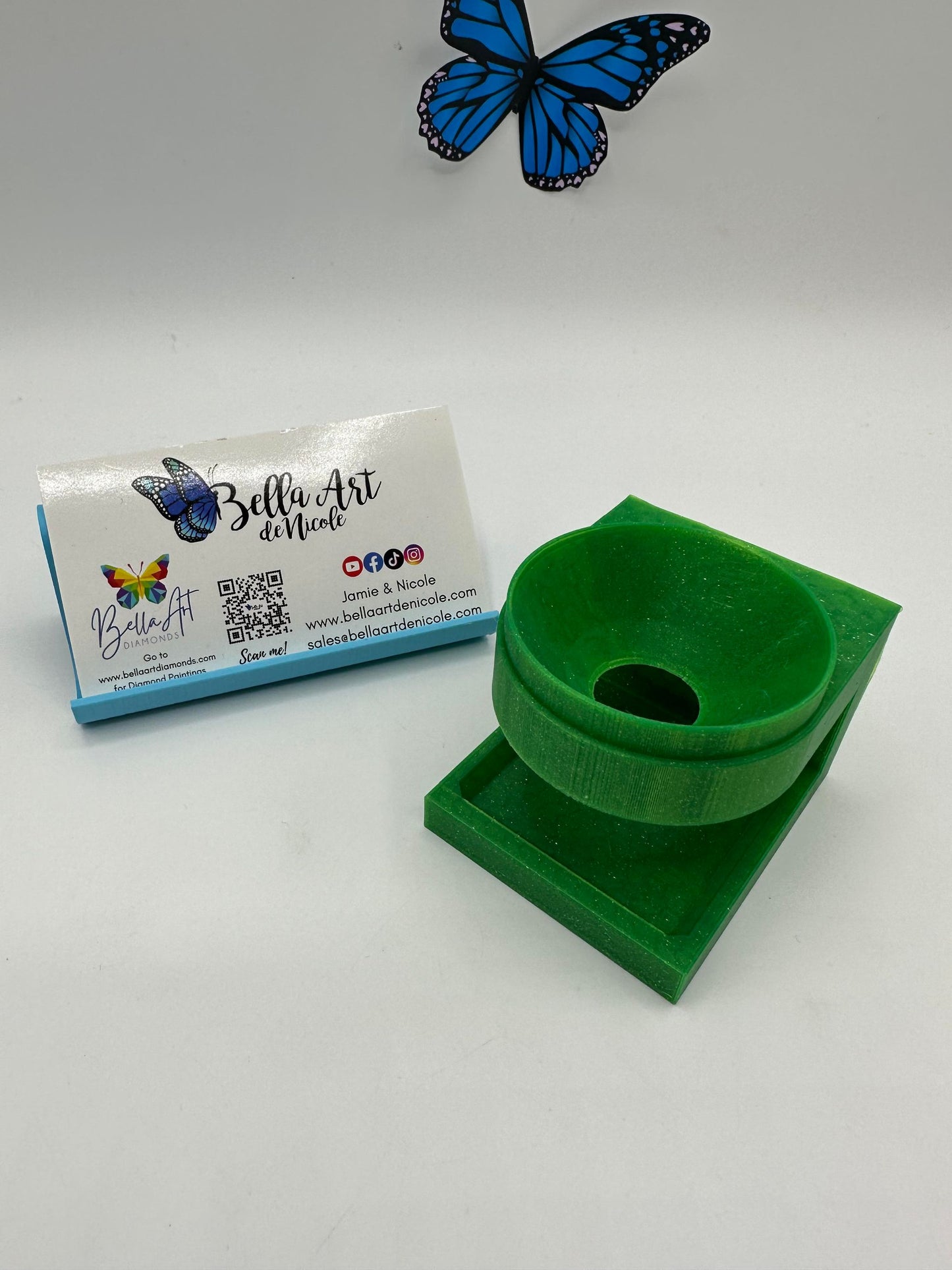 NEW Hands Free Diamond Painting Funnel for Harbor Freight containers