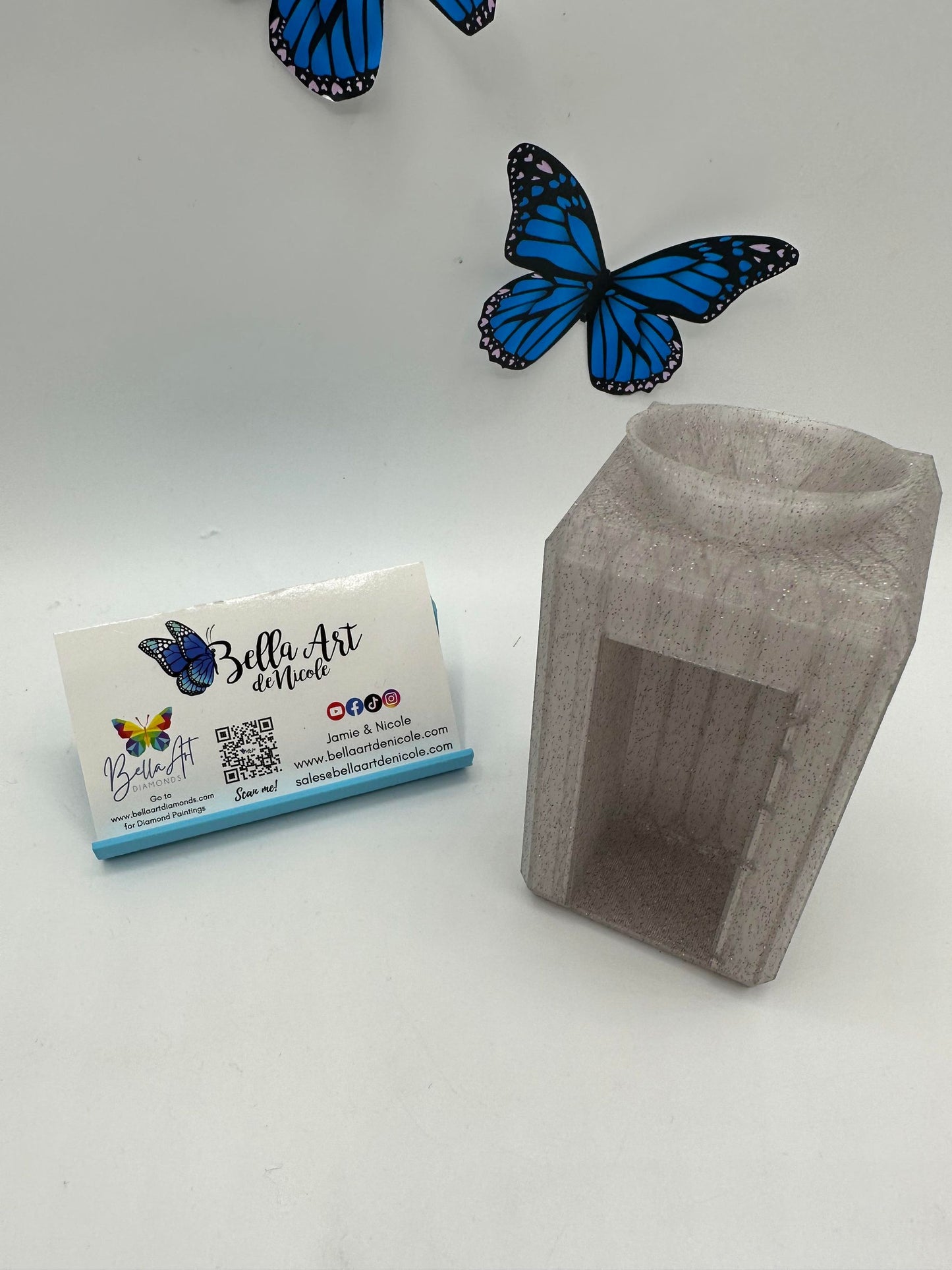 Hands Free Diamond Painting Funnel for Elizabeth Ward Storage Containers