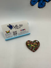 Load image into Gallery viewer, Resin Heart Coverminders
