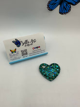 Load image into Gallery viewer, Resin Heart Coverminders
