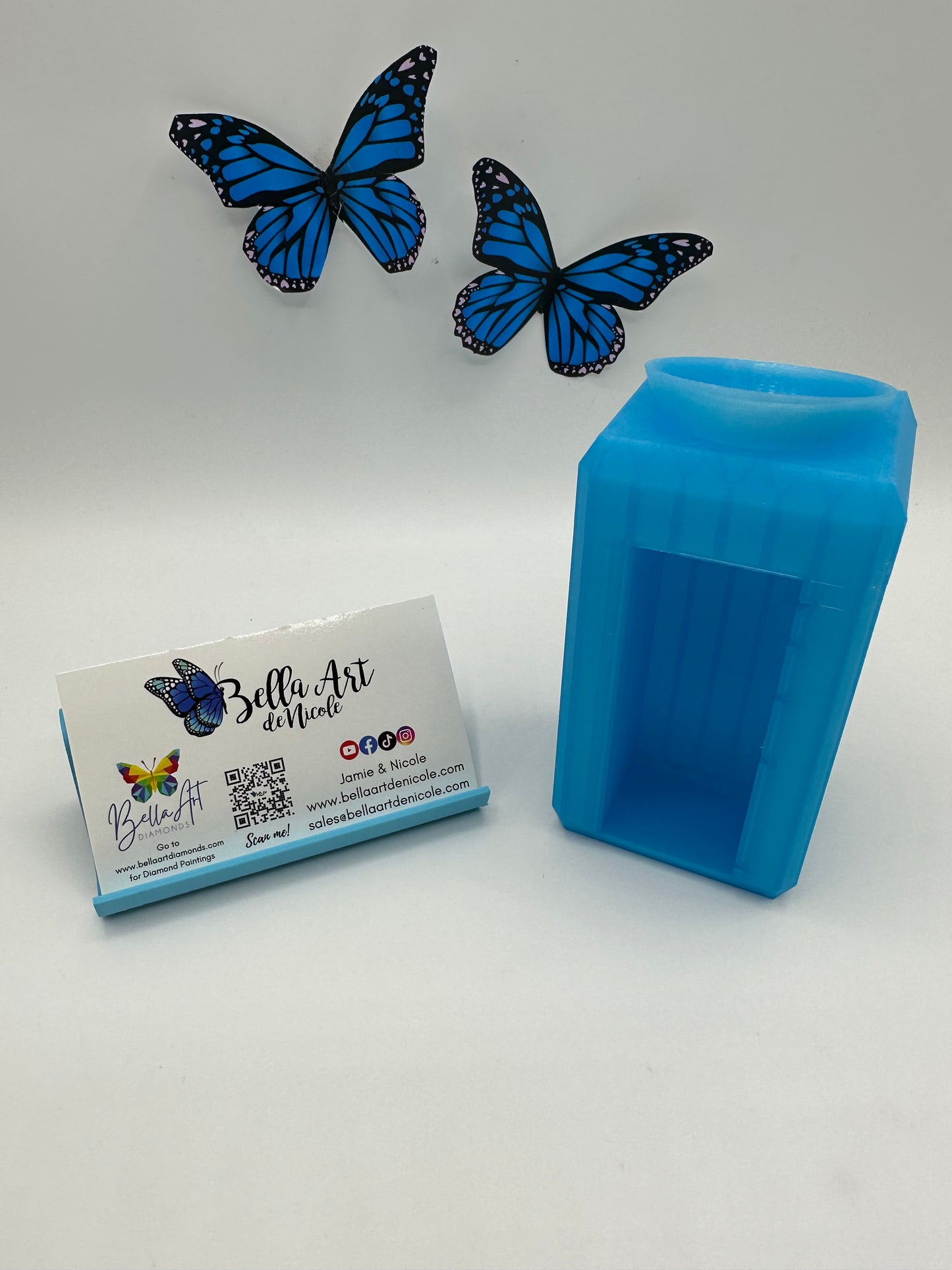 Hands Free Diamond Painting Funnel for Elizabeth Ward Storage Containers