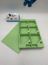 Load image into Gallery viewer, NEW Wonder Tray for Diamond Painting with removable Mini-trays and lid
