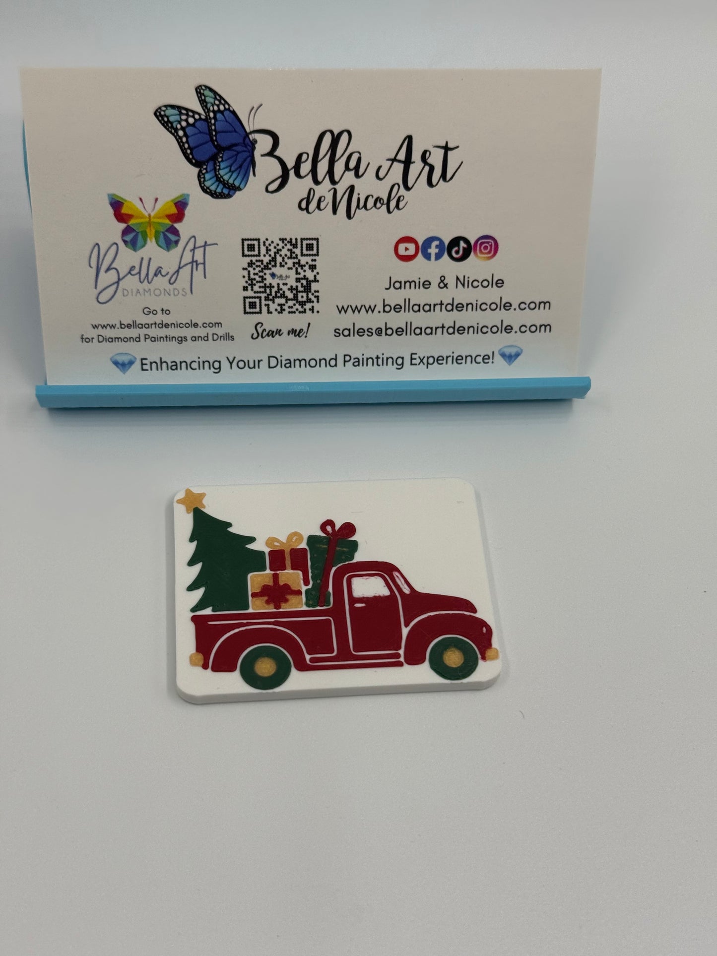 Holiday Themed Diamond Painting Drill Trays and Coverminder