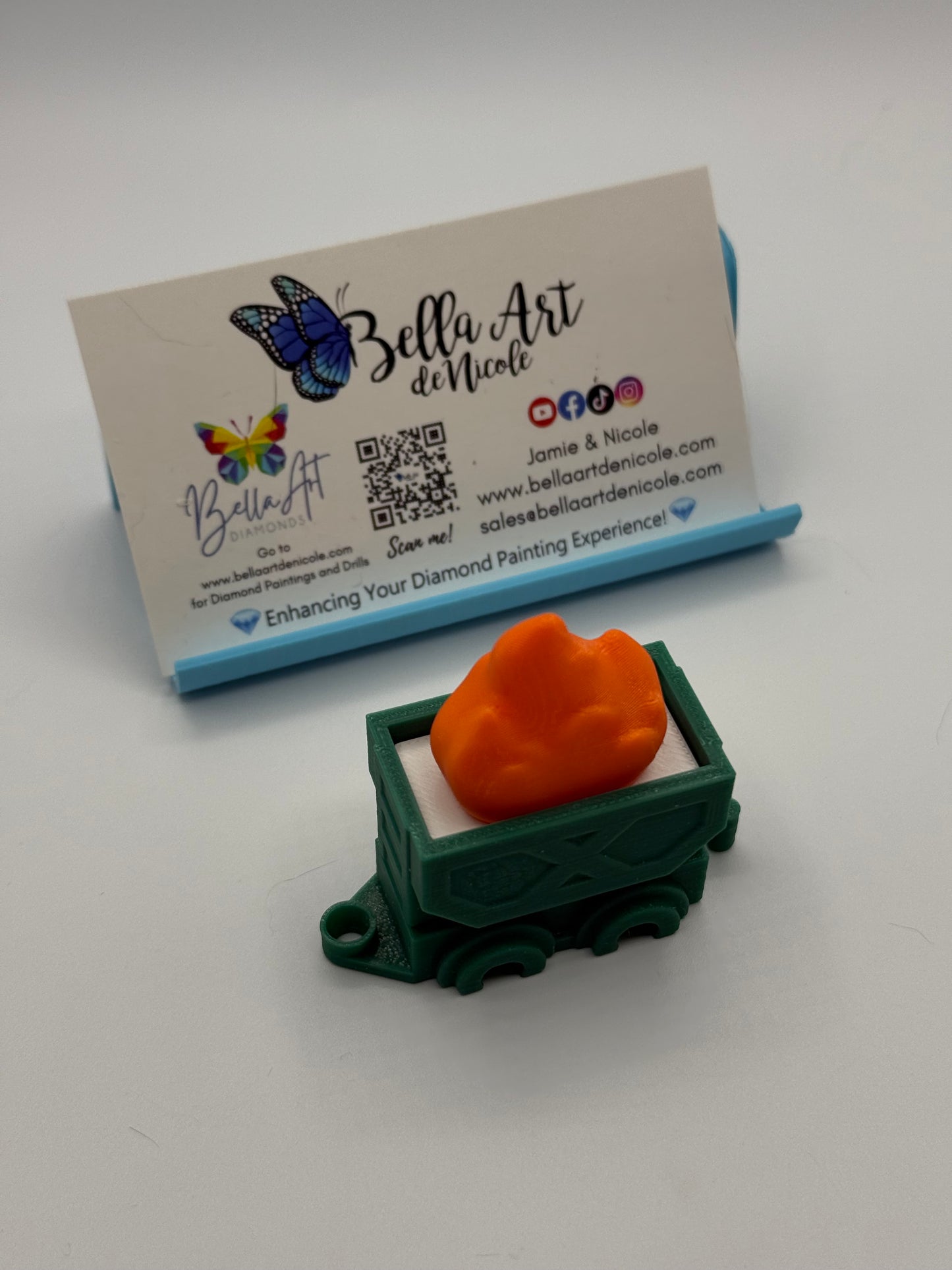 Bella Express Train Cargo Magnetic Coverminders/Refrigerator Magnets