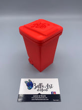 Load image into Gallery viewer, Mini Trash Can/Diamond Painting Pen Holder
