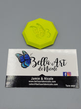 Load image into Gallery viewer, Mini Bella Cover Minder
