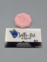 Load image into Gallery viewer, Mini Bella Cover Minder
