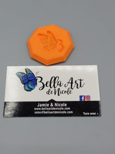 Load image into Gallery viewer, Mini Bella Cover Minder
