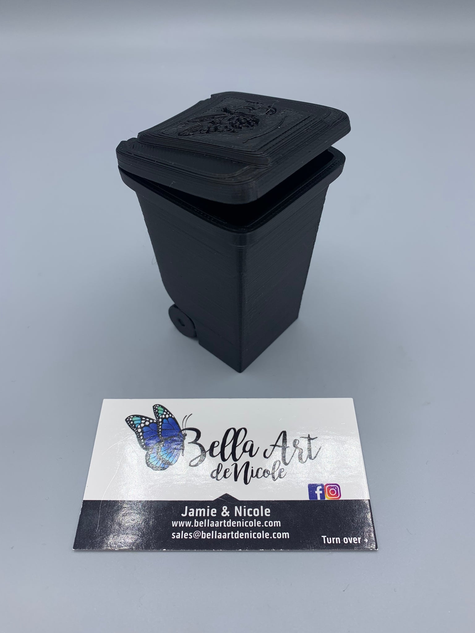 Mini Trash Can/Diamond Painting Pen Holder – Bella Art de Nicole