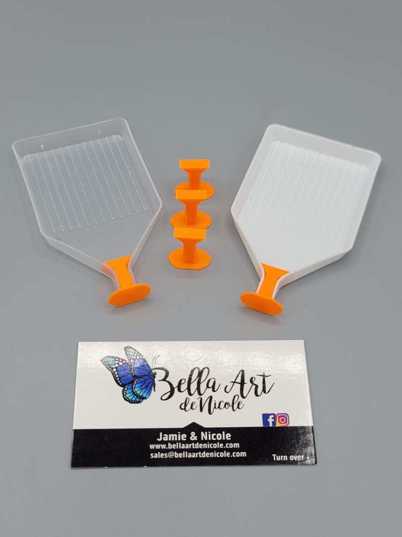 Dubbillz Diamond painting tray features two trays in one with two stop