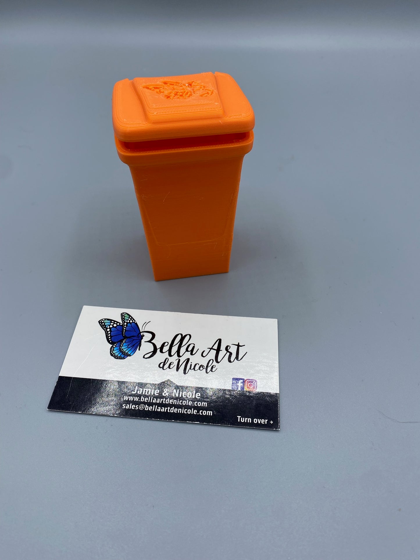 Tiny Trash Can